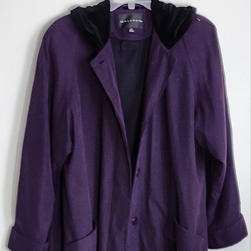 Gallery Deep Purple Button Up Removable Lining Fu… - image 2